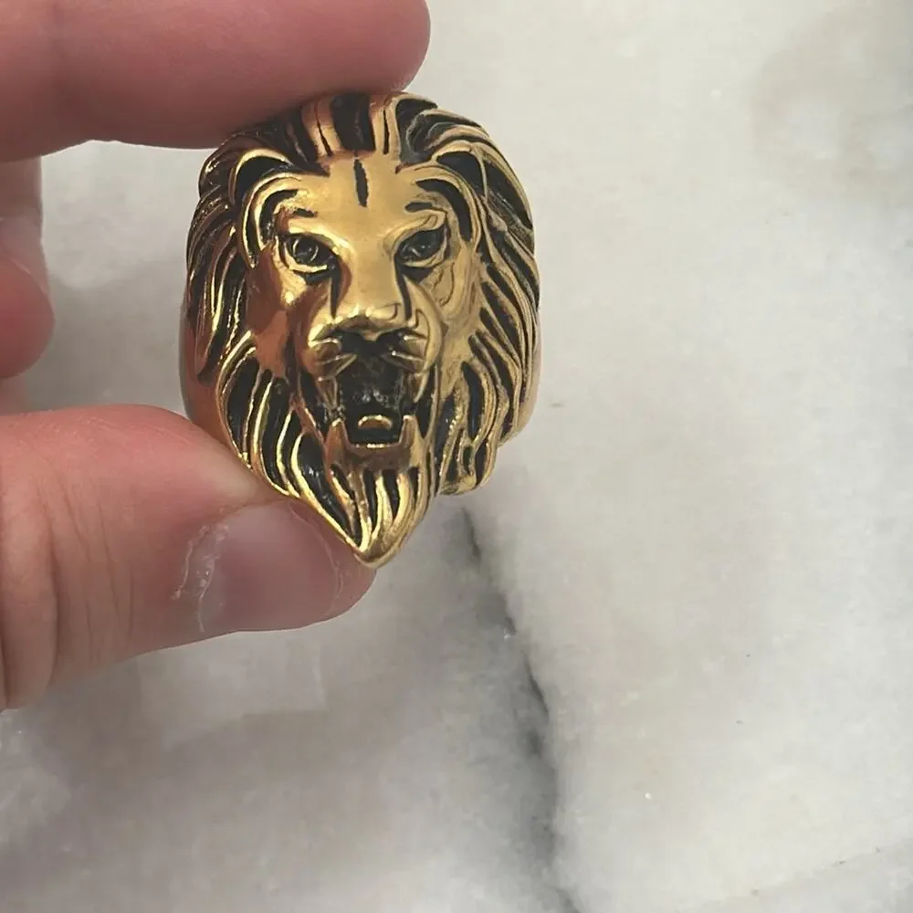 NWOT Zodiac Leo gold plated over stainless steel statement ring size 10.5